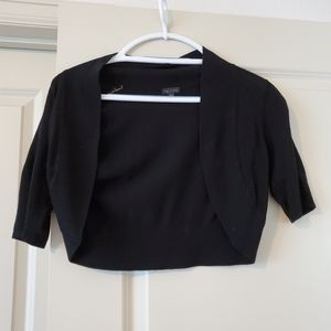 Black cropped sweater